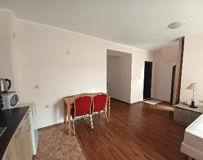 Две студия + сутеренен етаж, 210 m², Несебър: снимка 2
