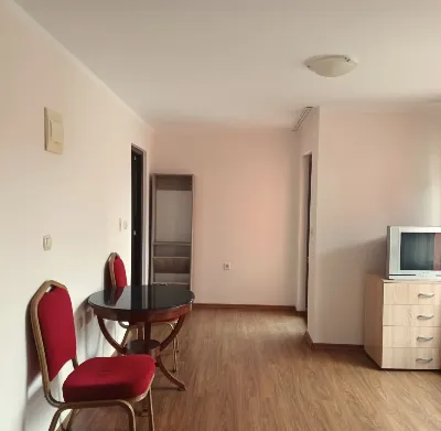 Две студия + сутеренен етаж, 210 m², Несебър: снимка 5