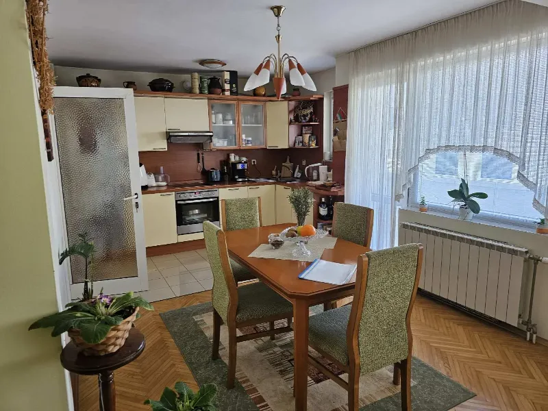 Dreizimmerwohnung - гр. Nessebar